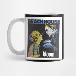 beach house bloom Mug